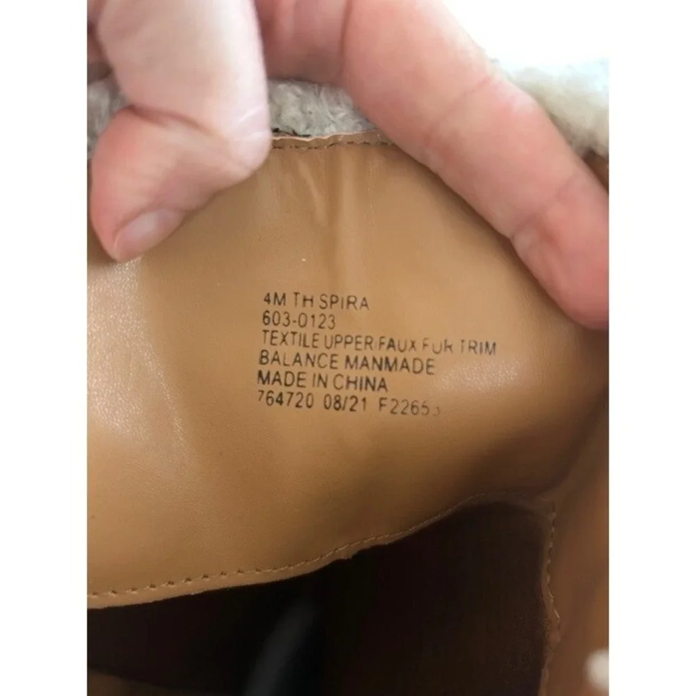 Thereabouts Kids Girls Tan Faux Suede Shearling Lined Boots Size 4‎ Medium